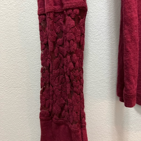 Maurices Cute Ribbed w/Lace Shirt - Picture 4 of 5